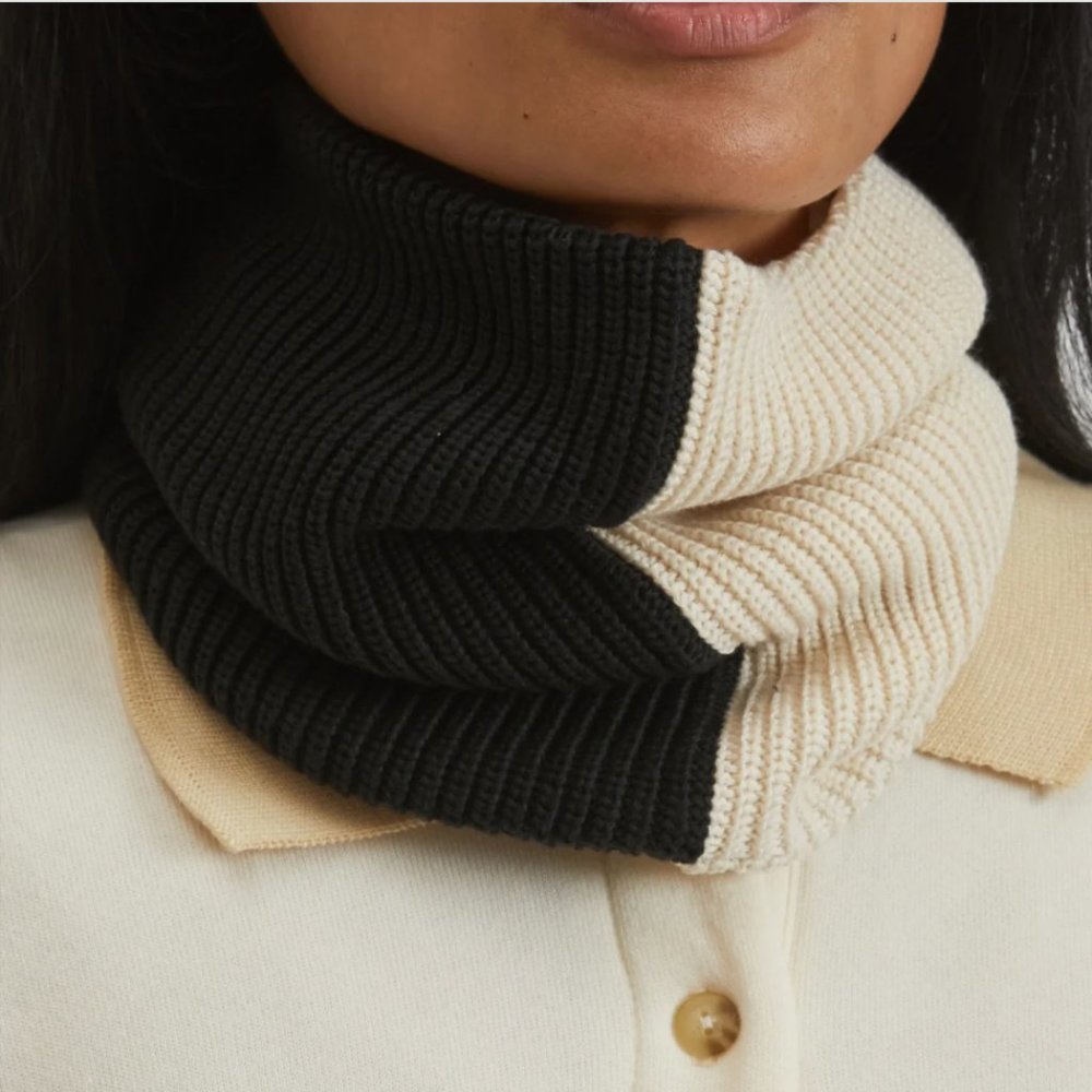 DONNI. NWOT Black & White Duo Neck Cuff Scarf